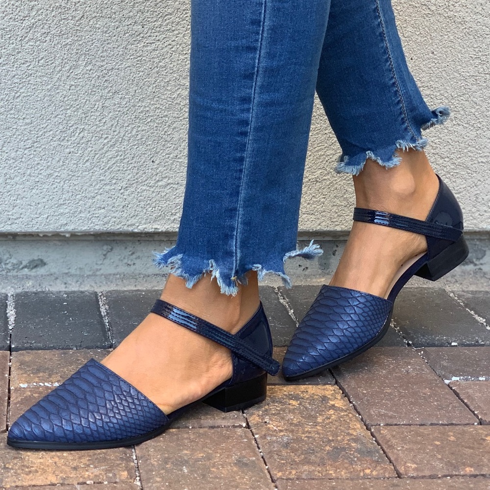 Navy Snake Embossed Pointy Toe Mary Jane Loafer - Picture 5 of 7